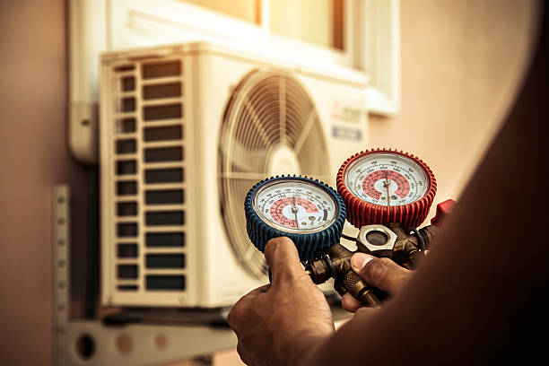 Professional Hvac technician working in Highland, MI